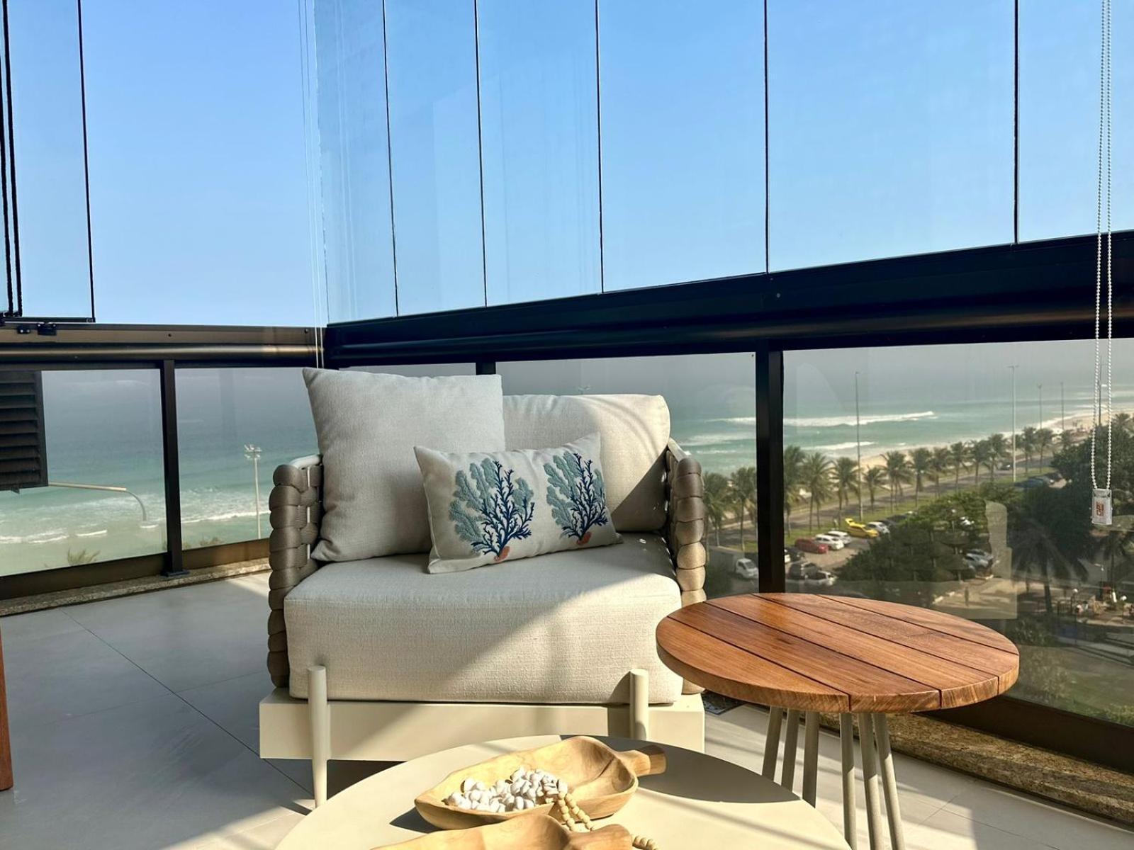 Lindo Apto No Melhor Lugar Da Barra Da Tijuca! Com Uma Vista De Tirar O Folego, Frente Para O Mar! Totalmente Equipado E Decorado Ao Lado Dos Melhores Hoteis E Quiosques Da Barra! Portaria 24H, Piscina, Sauna, Jacuzzi, Academia, Garagem, Wi-Fi, Lavan Rio de Janeiro Buitenkant foto
