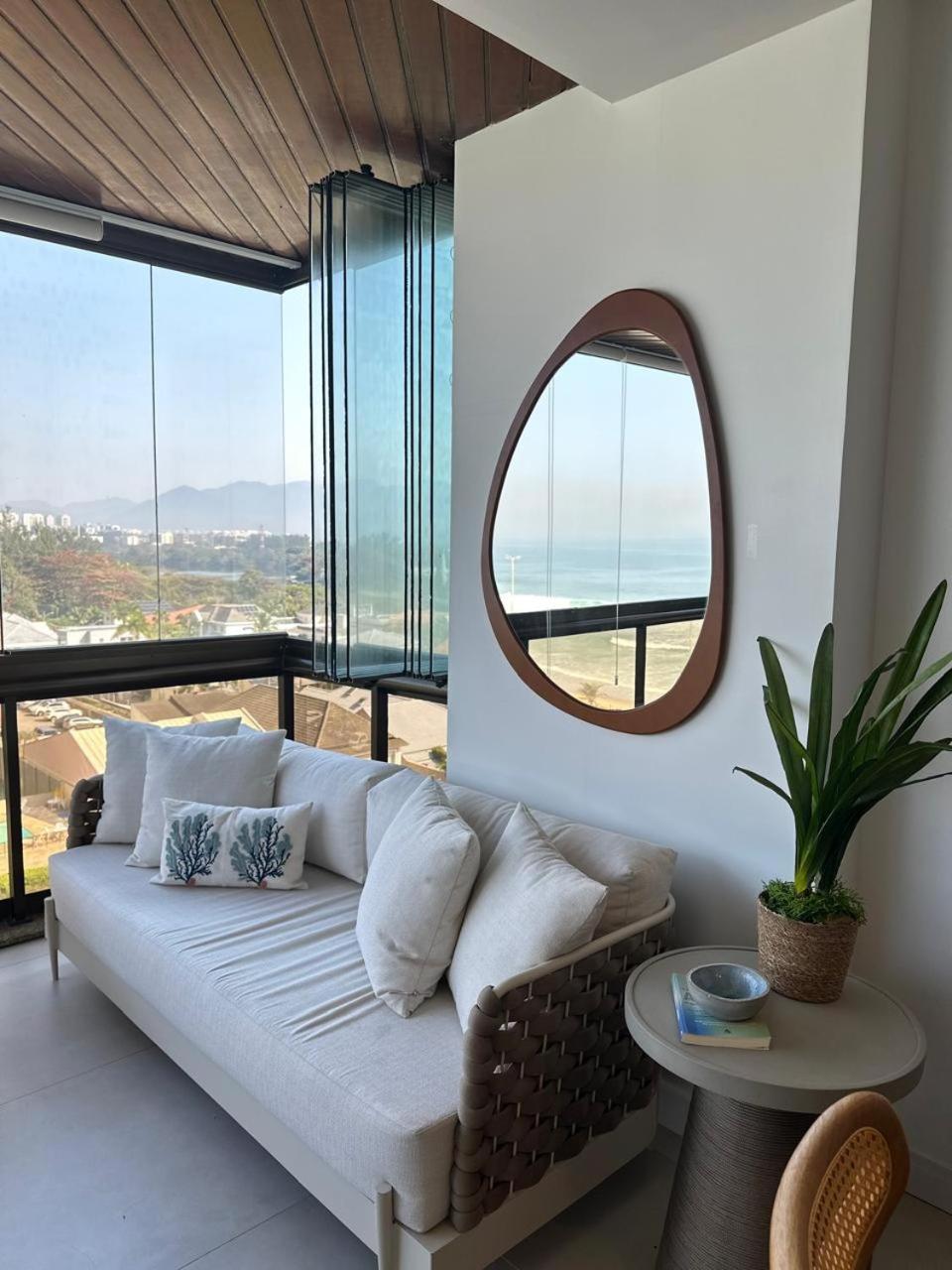 Lindo Apto No Melhor Lugar Da Barra Da Tijuca! Com Uma Vista De Tirar O Folego, Frente Para O Mar! Totalmente Equipado E Decorado Ao Lado Dos Melhores Hoteis E Quiosques Da Barra! Portaria 24H, Piscina, Sauna, Jacuzzi, Academia, Garagem, Wi-Fi, Lavan Rio de Janeiro Buitenkant foto